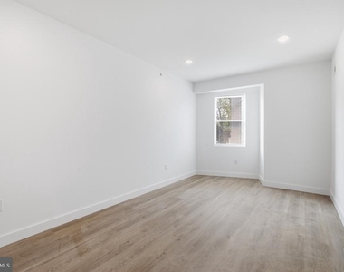 1027 W Arizona Street - Photo Thumbnail 17