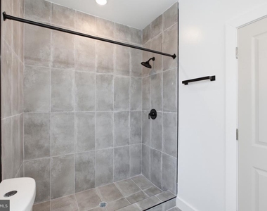 1027 W Arizona Street - Photo Thumbnail 24