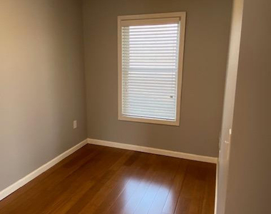407 N Harris Street - Photo Thumbnail 7