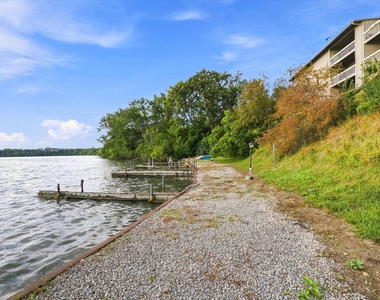 893 Cliffs Drive - Photo Thumbnail 34