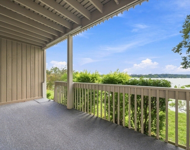 893 Cliffs Drive - Photo Thumbnail 19