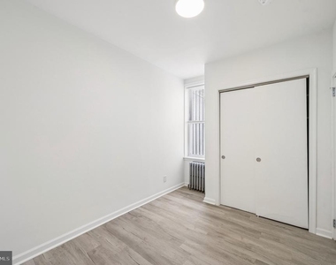1523 S Etting Street - Photo Thumbnail 11