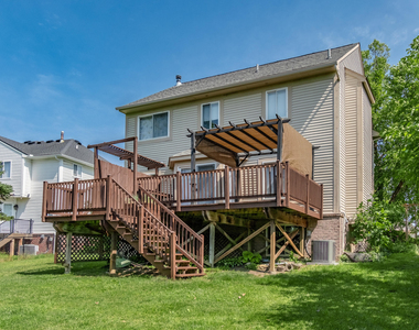 7878 Greene Farm Drive - Photo Thumbnail 32