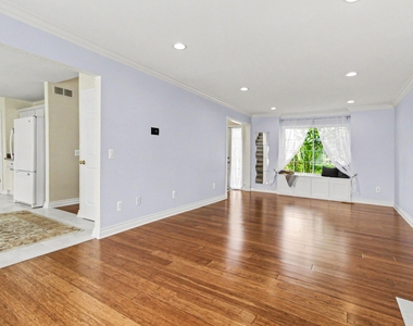 7878 Greene Farm Drive - Photo Thumbnail 12