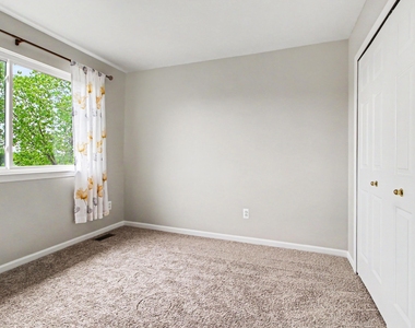 7878 Greene Farm Drive - Photo Thumbnail 25