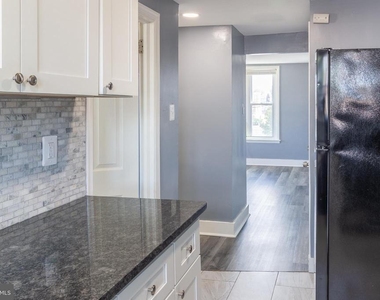 600 E Carver Street - Photo Thumbnail 3