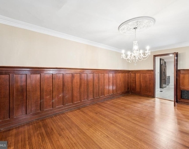 2218 Locust Street - Photo Thumbnail 13