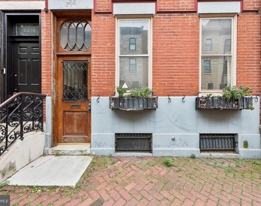 2218 Locust Street - Photo Thumbnail 4