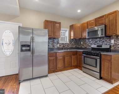 4623 Sansom Street - Photo Thumbnail 10