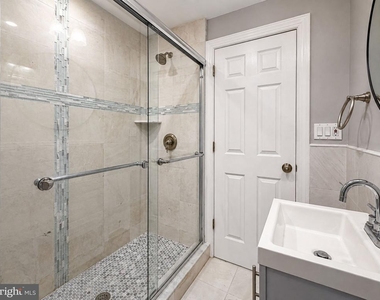 29 E Meehan Avenue - Photo Thumbnail 14