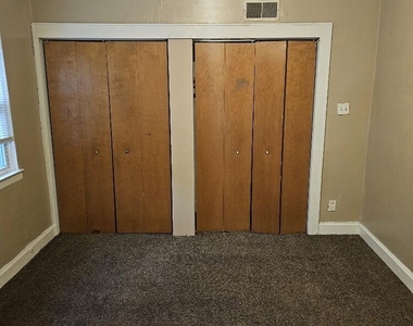 17378 Kentucky Street - Photo Thumbnail 5