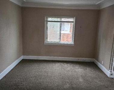 17378 Kentucky Street - Photo Thumbnail 3