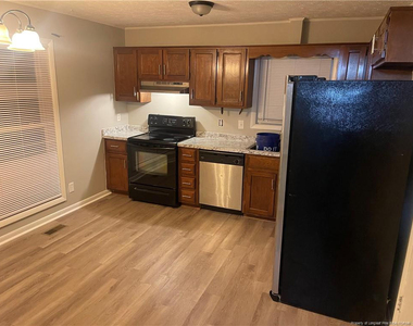 1322 Worstead Drive - Photo Thumbnail 3