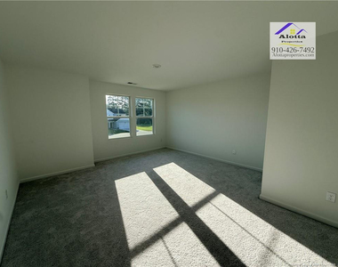 156 Hanover Drive - Photo Thumbnail 17