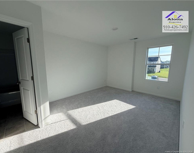 156 Hanover Drive - Photo Thumbnail 23