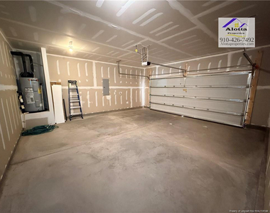 156 Hanover Drive - Photo Thumbnail 25