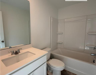 156 Hanover Drive - Photo Thumbnail 24
