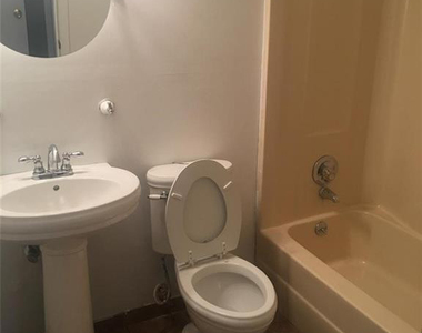 650 Stoneykirk Drive - Photo Thumbnail 1
