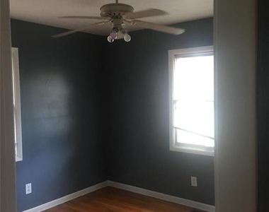 650 Stoneykirk Drive - Photo Thumbnail 7