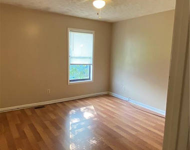 1424 Tangora Lane - Photo Thumbnail 4