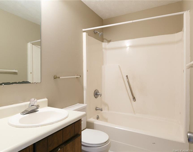 1424 Tangora Lane - Photo Thumbnail 12