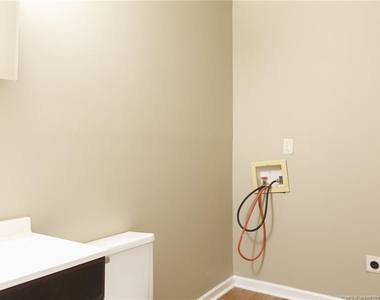 1424 Tangora Lane - Photo Thumbnail 9