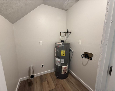 1422 Tangora Lane - Photo Thumbnail 11
