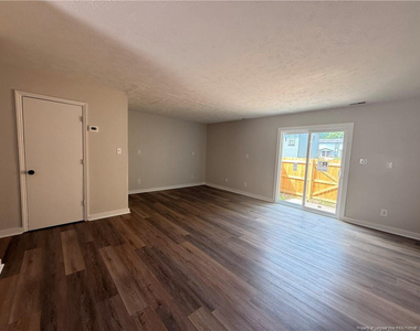 1422 Tangora Lane - Photo Thumbnail 4