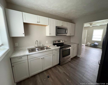 3243 Chandler Street - Photo Thumbnail 2