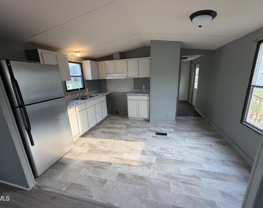80 Pine Forest Loop - Photo Thumbnail 2