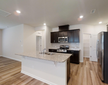 103 Silver Fir Lane - Photo Thumbnail 3