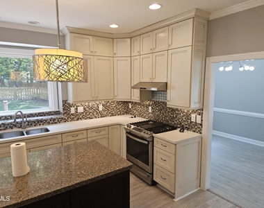 5717 Raddington Street - Photo Thumbnail 3