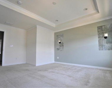 13 Jessop Lane - Photo Thumbnail 17
