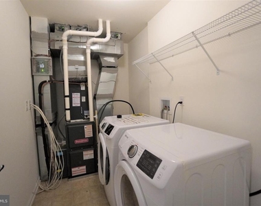 1013 Chapman Circle - Photo Thumbnail 26