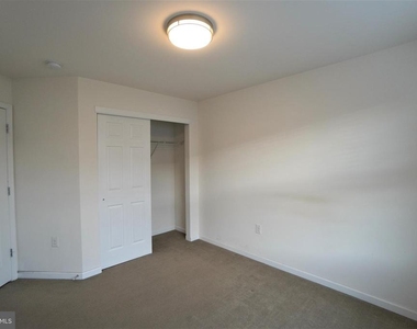 1013 Chapman Circle - Photo Thumbnail 19