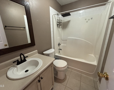 337 Americana Drive - Photo Thumbnail 5