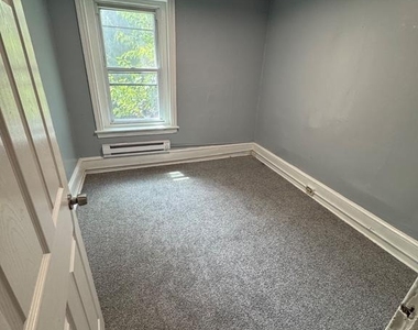 521 Cherry Street - Photo Thumbnail 3