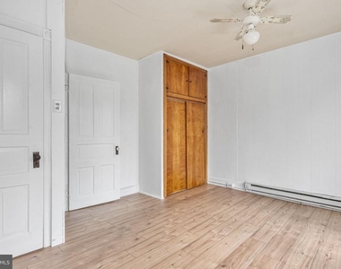 23 E 2nd Street - Photo Thumbnail 9