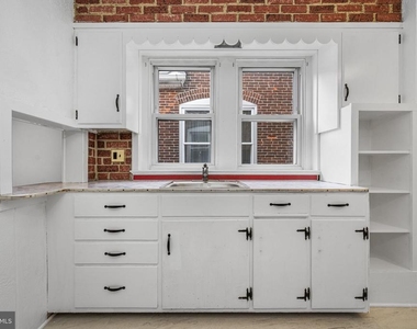 23 E 2nd Street - Photo Thumbnail 4