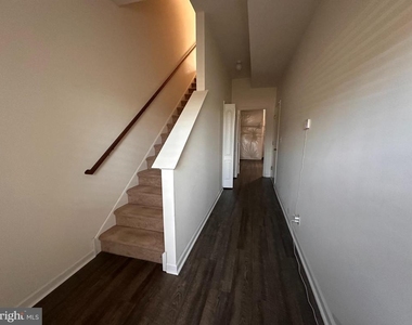 709 E Elm Street - Photo Thumbnail 13