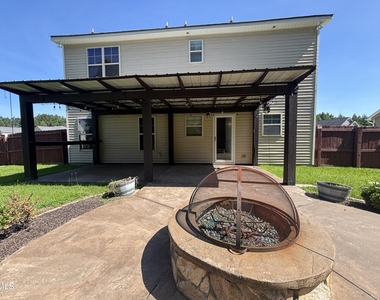 438 Roanoke Drive - Photo Thumbnail 47