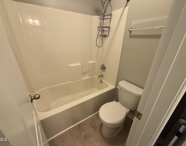 438 Roanoke Drive - Photo Thumbnail 69