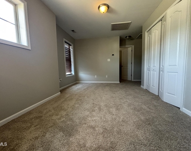 438 Roanoke Drive - Photo Thumbnail 52