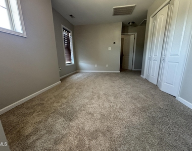 438 Roanoke Drive - Photo Thumbnail 51