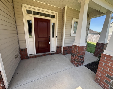 438 Roanoke Drive - Photo Thumbnail 12