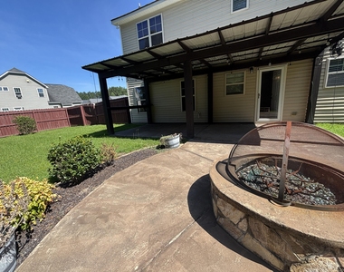 438 Roanoke Drive - Photo Thumbnail 8