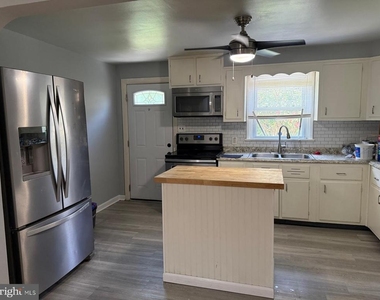 1224 Eddystone Avenue - Photo Thumbnail 18