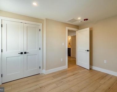 530 Washington Avenue - Photo Thumbnail 15