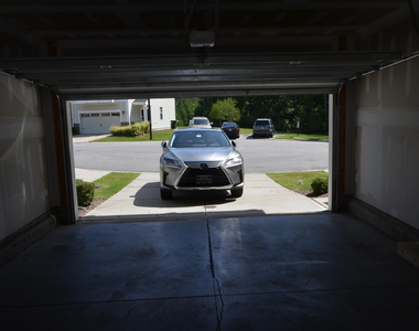 1124 Finch Court - Photo Thumbnail 6