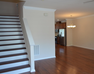 1124 Finch Court - Photo Thumbnail 30